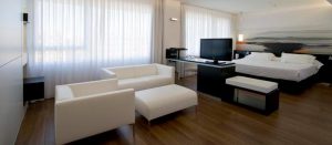 hotel axor barajas madrid